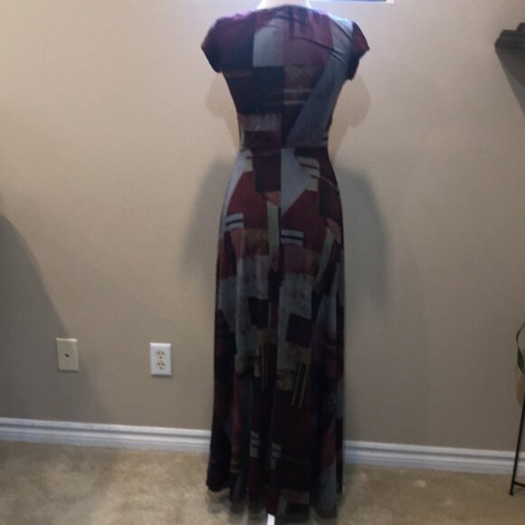 OLIVIA MATTHEWS Burgundy and Gray Patchwork Fit & Flare Maxi Dress-Size S - Picture 2 of 13